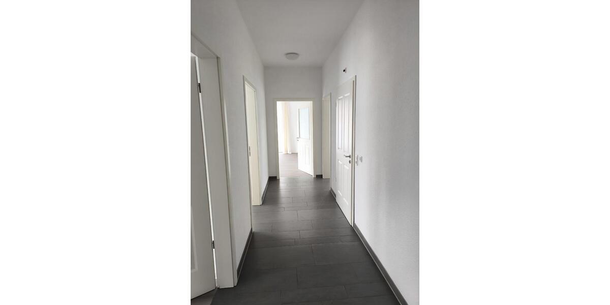 Etagenwohnung Emden - 3 Zimmer, 93 m&sup2;, 1.125&euro; | Angebot:25377056