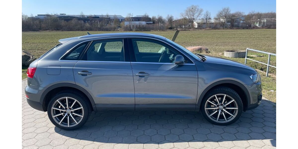 Audi Q3 84.000 km 12.500 &euro; Emden 26725