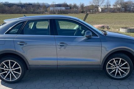 Audi Q3 84.000 km 12.500 &euro; Hamburg 22149