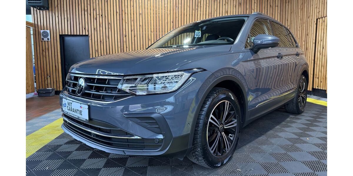 VW Tiguan 77.483 km 27.900 &euro; Leer 26789