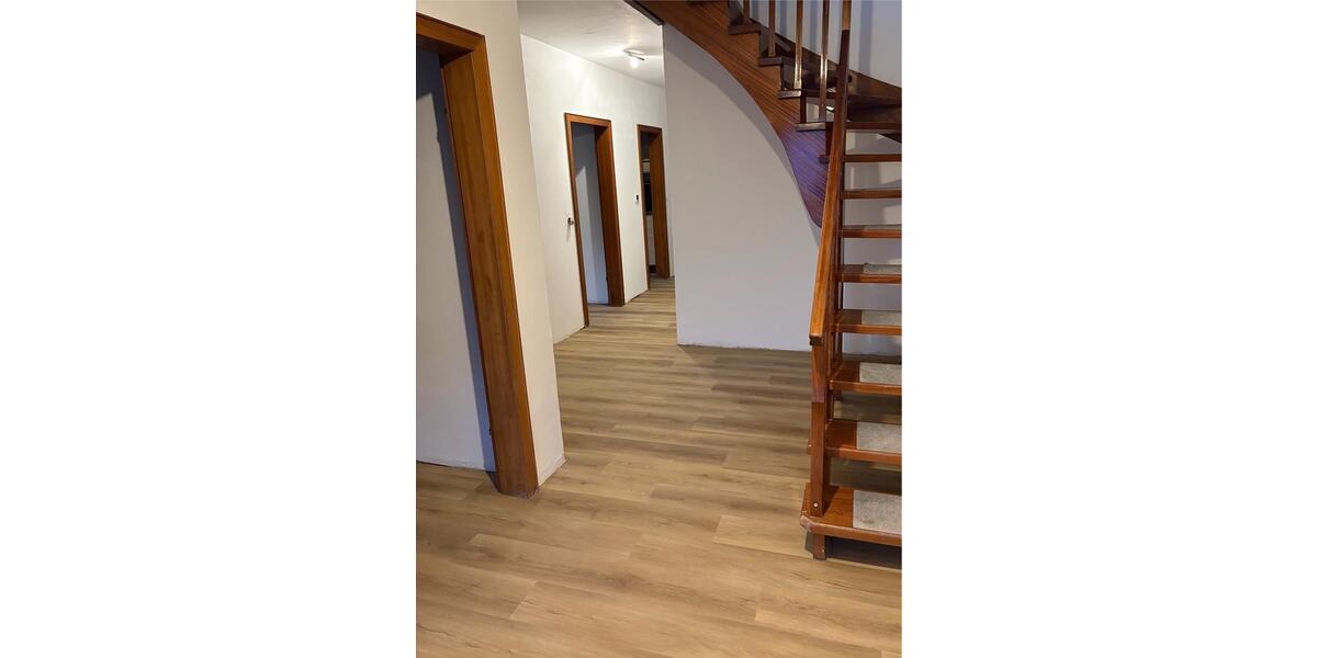 Etagenwohnung Westoverledingen - 4 Zimmer, 135 m&sup2;, 1.040&euro; | Angebot:24976866