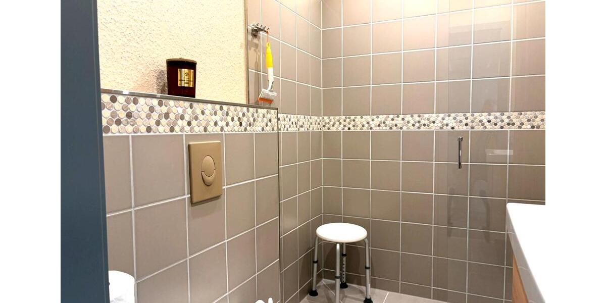 Erdgeschoßwohnung Hage - 3 Zimmer, 120 m&sup2;, 1.164&euro; | Angebot:26640646