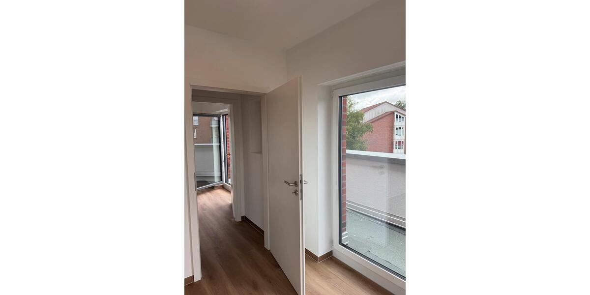 Einfamilienhaus Emden Tholenswehr - 4 Zimmer, 150 m&sup2;, 1.250&euro; | Angebot:27613395