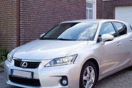 Lexus CT 200h 166.500 km 9.990 &euro; Hage, Flecken 26524