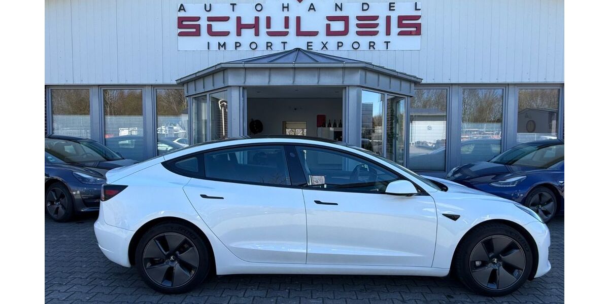 Tesla Model 3 128.900 km 24.990 &euro; Neukamperfehn 26835