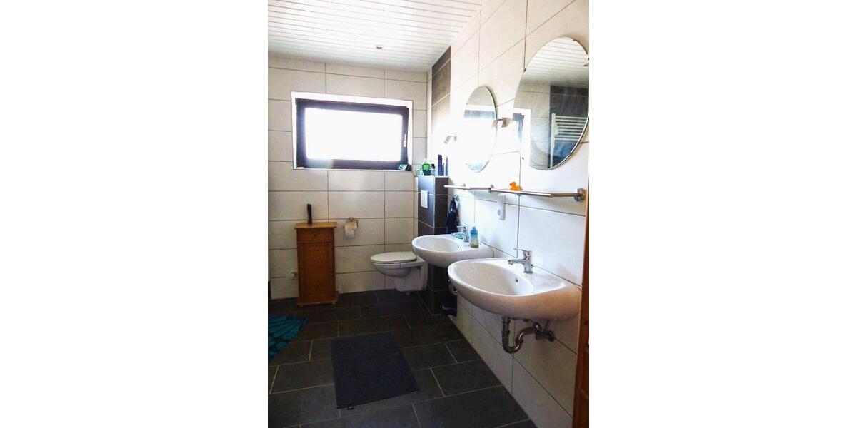 Erdgeschoßwohnung Bunde - 3 Zimmer, 99 m&sup2;, 830&euro; | Angebot:26619766