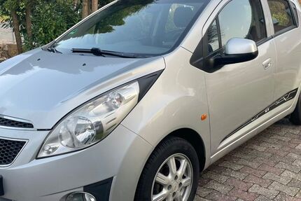 Chevrolet Spark 126.566 km 2.999 &euro; Emden 26723