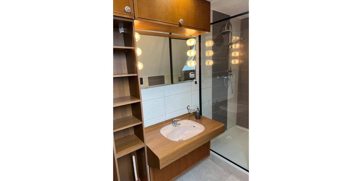 Dachgeschoßwohnung Emden Tholenswehr - 2 Zimmer, 55 m&sup2;, 550&euro; | Angebot:25962460