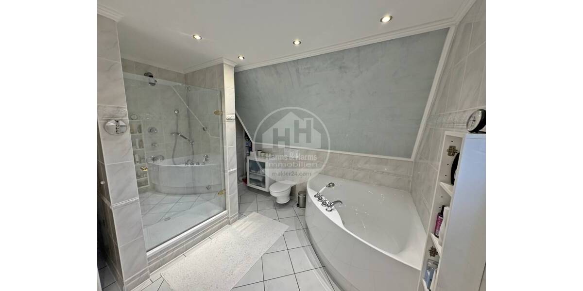 Einfamilienhaus Aurich Innenstadt - 5 Zimmer, 270 m&sup2;, 790.000&euro; | Angebot:26568480