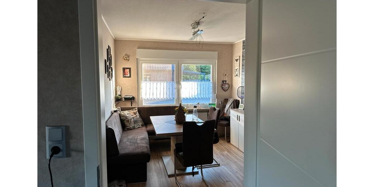 Bungalow Westoverledingen - 4 Zimmer, 170 m&sup2;, 1.350&euro; | Angebot:24401851