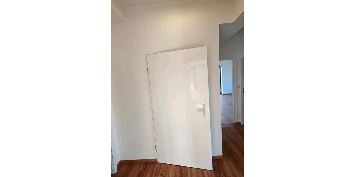 Etagenwohnung Leer (Ostfriesland) - 3 Zimmer, 90 m&sup2;, 890&euro; | Angebot:25979174