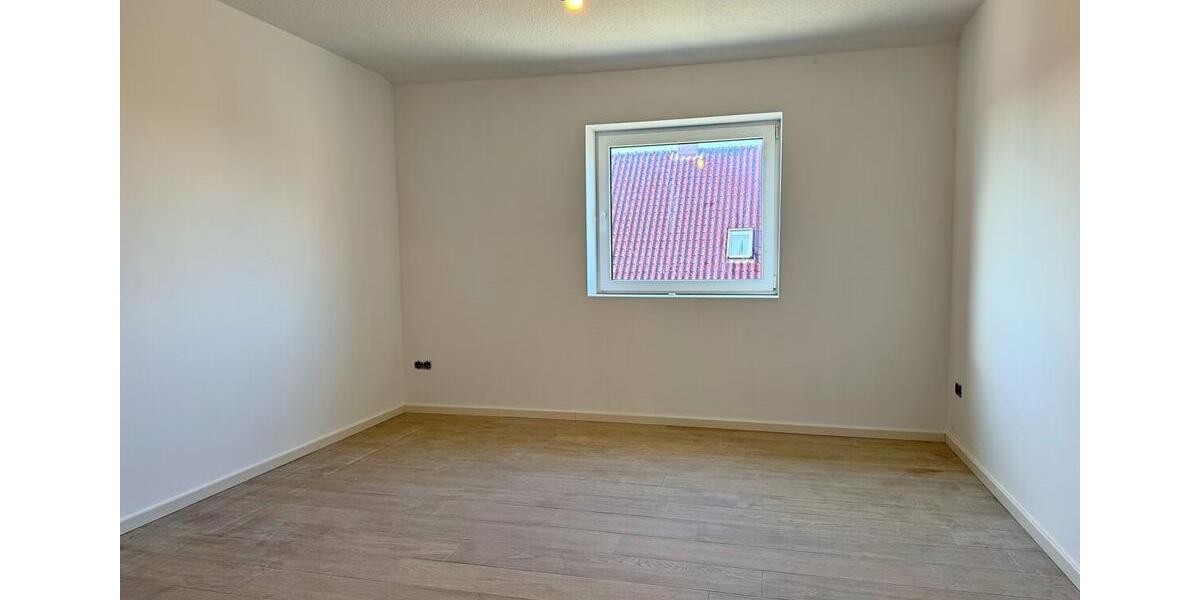 Etagenwohnung Großefehn - 6 Zimmer, 130 m&sup2;, 995&euro; | Angebot:25545483