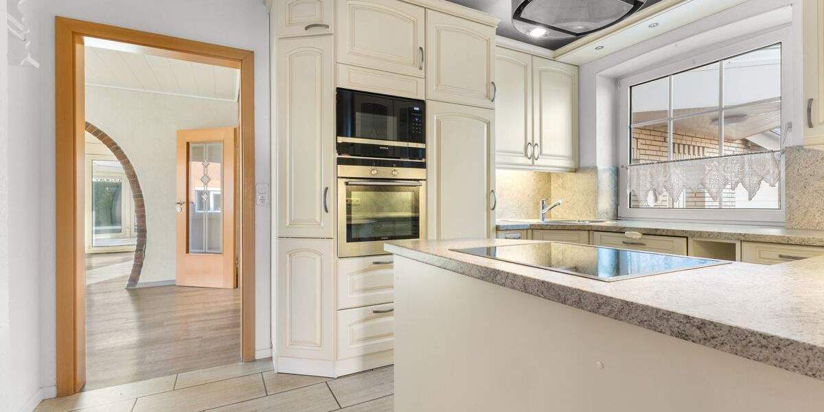 Mehrfamilienhaus, Wohnhaus Osteel - 9 Zimmer, 210 m&sup2;, 439.000&euro; | Angebot:25679583