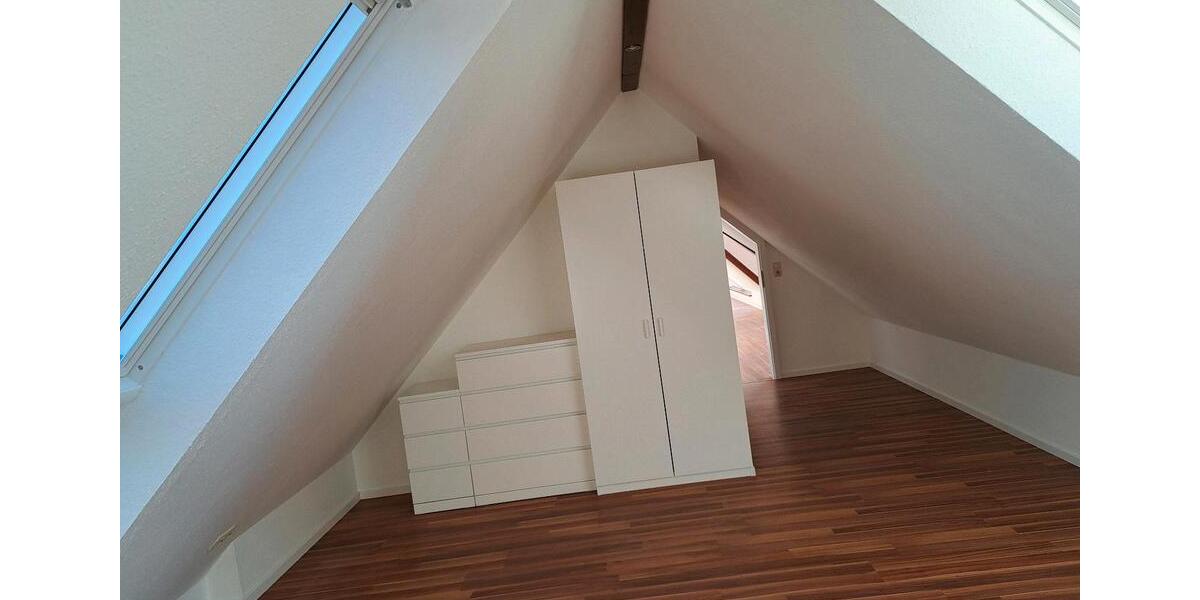 Dachgeschoßwohnung Hesel - 2 Zimmer, 50 m&sup2;, 490&euro; | Angebot:25448879