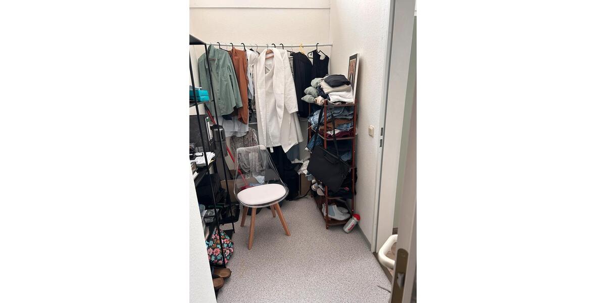 Etagenwohnung Aurich - 2.5 Zimmer, 80 m&sup2;, 1.100&euro; | Angebot:25933191