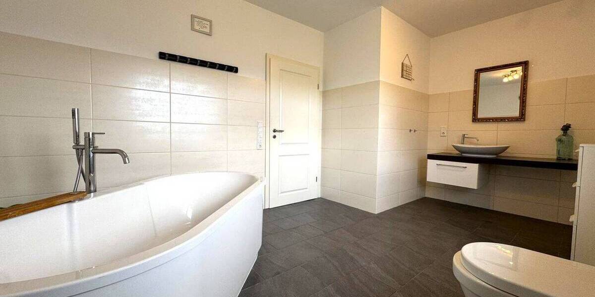 Bungalow Marienhafe - 5 Zimmer, 209 m&sup2;, 449.000&euro; | Angebot:26674077