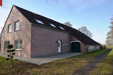 Haus Weener - 6 Zimmer, 227 m&sup2;, 950.000&euro; | Angebot:25835497