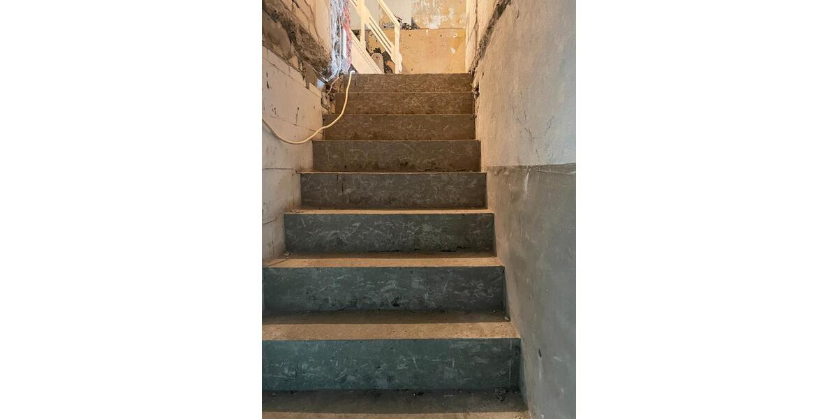Mehrfamilienhaus, Wohnhaus Hage - 10 Zimmer, 300 m&sup2;, 500&euro; | Angebot:26197226