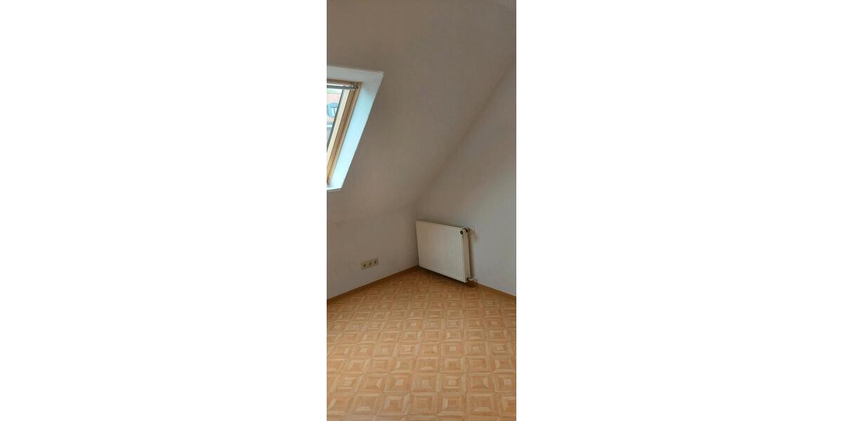 Dachgeschoßwohnung Norden - 2 Zimmer, 60 m&sup2;, 560&euro; | Angebot:26448320