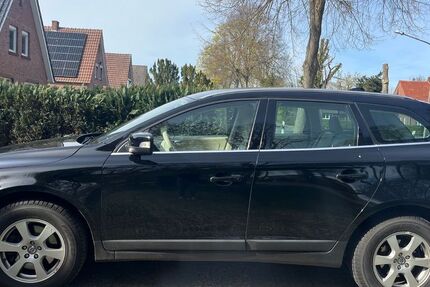 Volvo XC60 129.000 km 8.999 &euro; Westoverledingen 26810