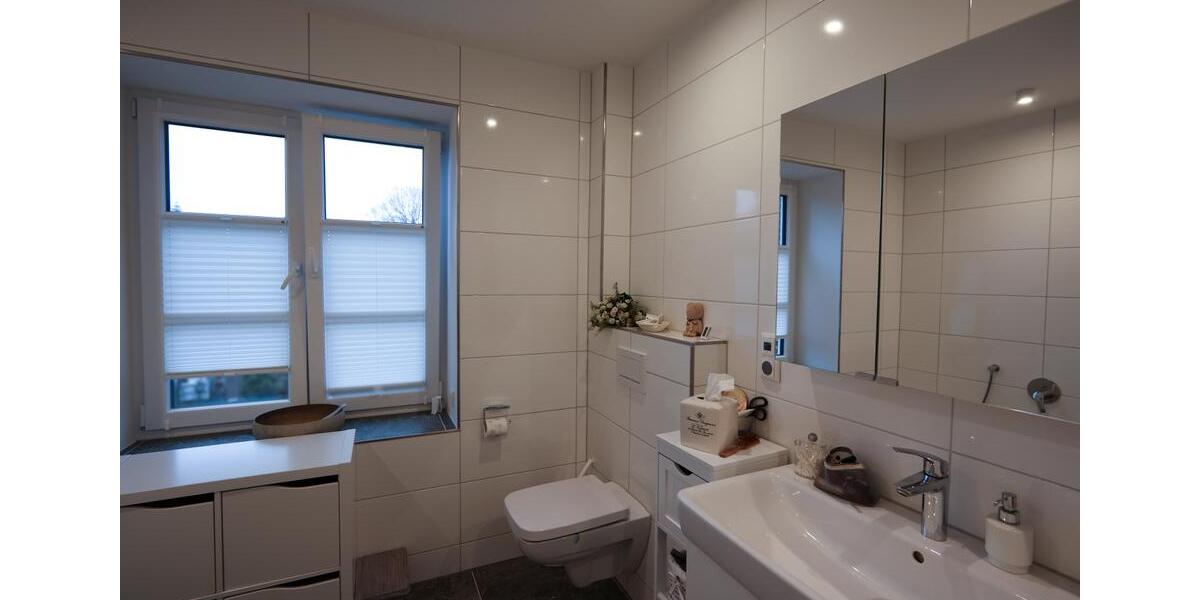 Etagenwohnung Aurich - 3 Zimmer, 97 m&sup2;, 1.250&euro; | Angebot:24590152