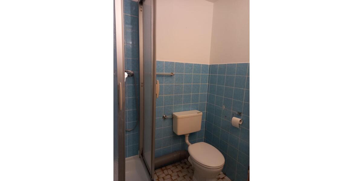 Dachgeschoßwohnung Weener - 2 Zimmer, 65 m&sup2;, 17&euro; | Angebot:25182830