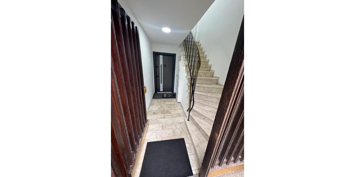 Dachgeschoßwohnung Aurich - 4 Zimmer, 108 m&sup2;, 1.250&euro; | Angebot:27615138