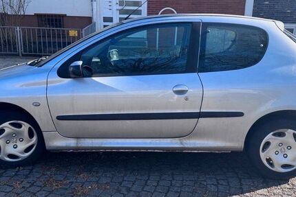 Peugeot 206 148.563 km 2.050 &euro; Aurich 26603