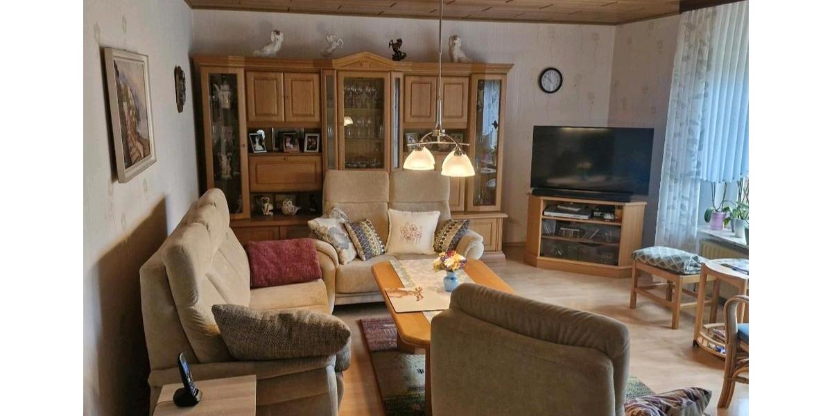 Einfamilienhaus Moormerland - 7 Zimmer, 180 m&sup2;, 1.300&euro; | Angebot:25452568