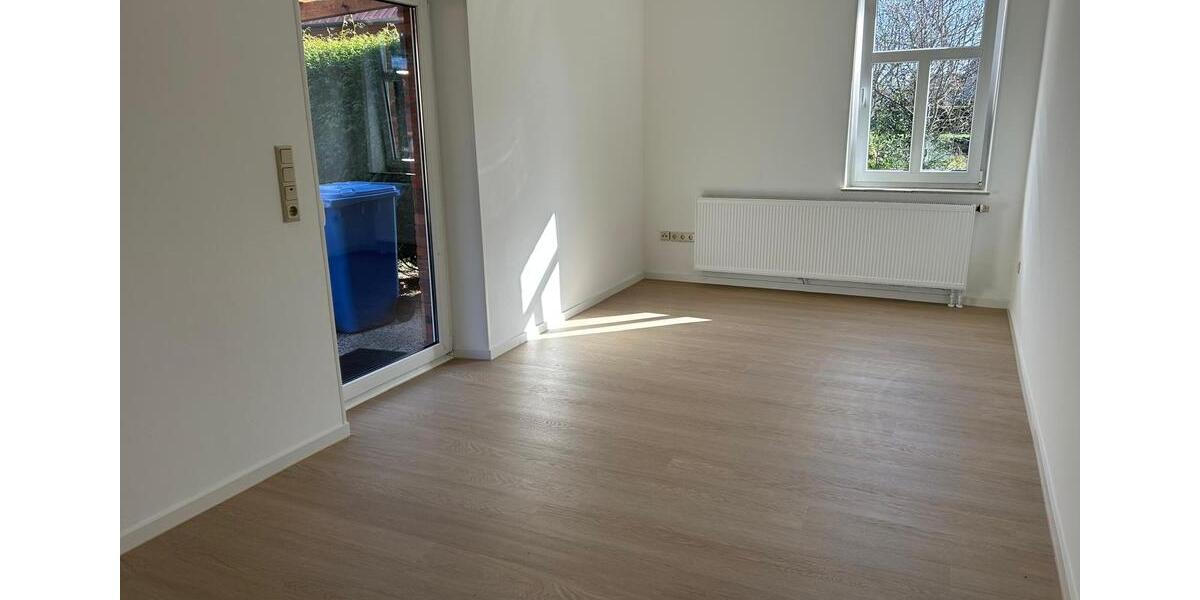 Einfamilienhaus Upgant-Schott Schott - 3 Zimmer, 86 m&sup2;, 750&euro; | Angebot:26043146