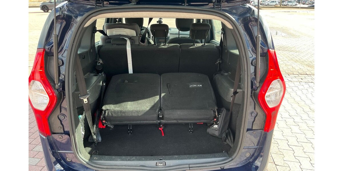 Dacia Lodgy 96.000 km 8.399 &euro; Emden 26721