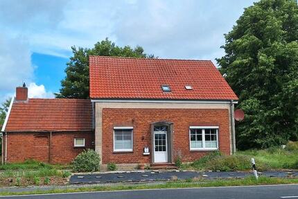 Haus Ihlow - 11 Zimmer, 150 m&sup2;, 135.000&euro; | Angebot:26807106