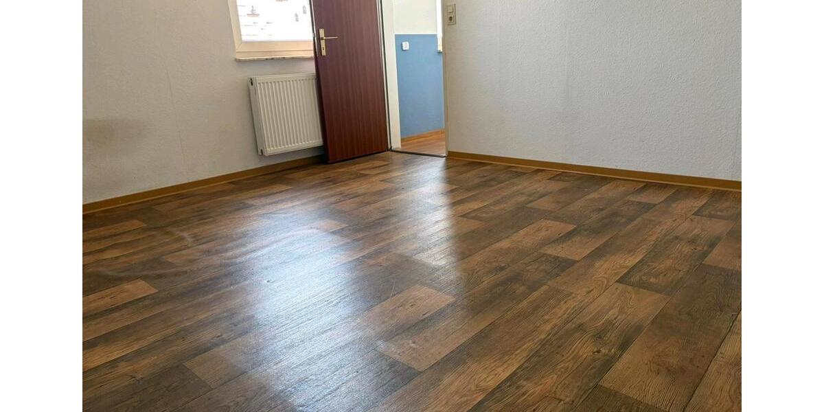 Dachgeschoßwohnung Moormerland - 3 Zimmer, 65 m&sup2;, 490&euro; | Angebot:26692409