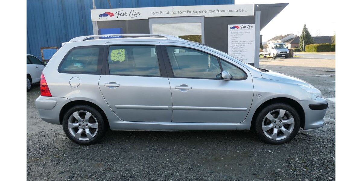 Peugeot 307 90.000 km 6.990 &euro; Leer 26789