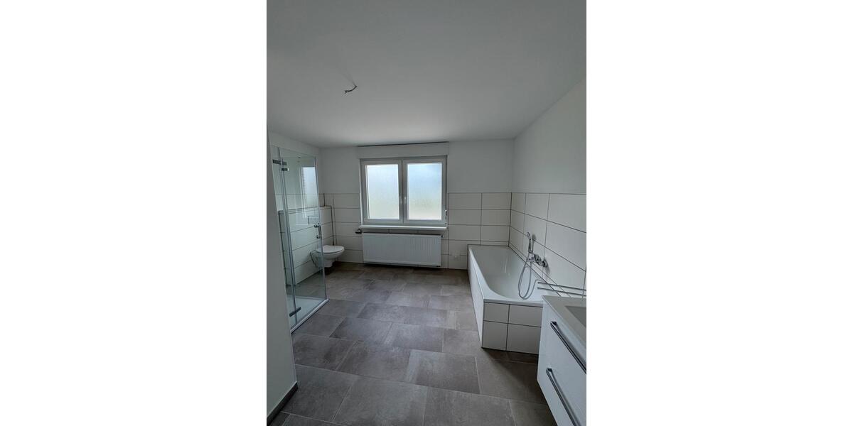 Etagenwohnung Großefehn - 5 Zimmer, 131 m&sup2;, 1.040&euro; | Angebot:26327304