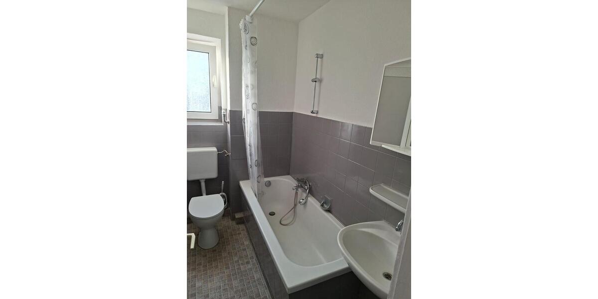 Etagenwohnung Emden - 2 Zimmer, 42 m&sup2;, 380&euro; | Angebot:27568561