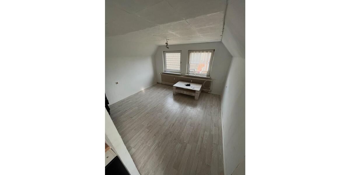 Dachgeschoßwohnung Hage - 2 Zimmer, 45 m&sup2;, 600&euro; | Angebot:26449269