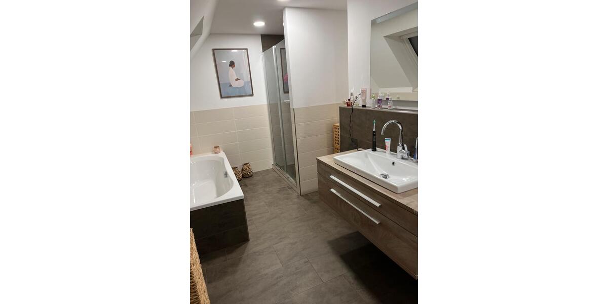 Einfamilienhaus Hesel - 7 Zimmer, 180 m&sup2;, 330.000&euro; | Angebot:25942770