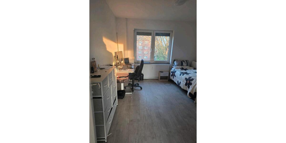 Etagenwohnung Emden Tholenswehr - 3 Zimmer, 68 m&sup2;, 495&euro; | Angebot:26239052