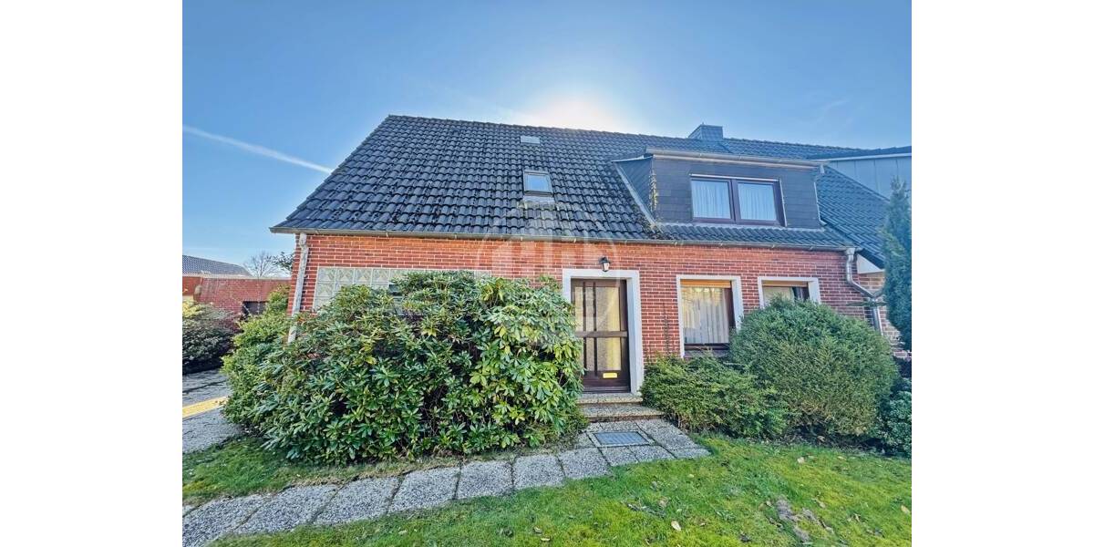 Doppelhaushälfte Aurich Innenstadt - 5 Zimmer, 130 m&sup2;, 220.000&euro; | Angebot:26116425