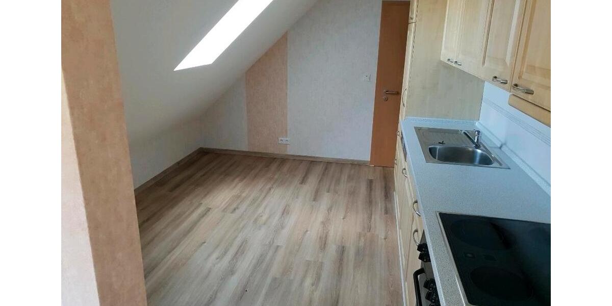 Dachgeschoßwohnung Aurich Georgsfeld und Tannenhausen - 2 Zimmer, 65 m&sup2;, 550&euro; | Angebot:26007357