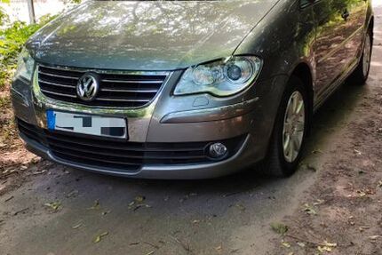 VW Touran 231.500 km 3.600 &euro; Moormerland 26802