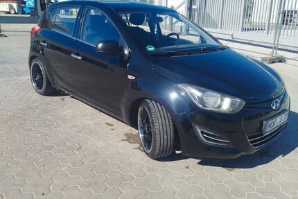 Hyundai i20 158.000 km 3.800 &euro; Südbrookmerland 26624