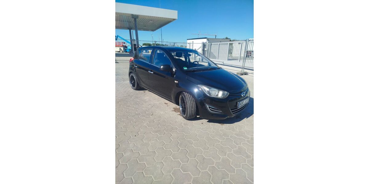 Hyundai i20 158.000 km 3.800 &euro; Südbrookmerland 26624