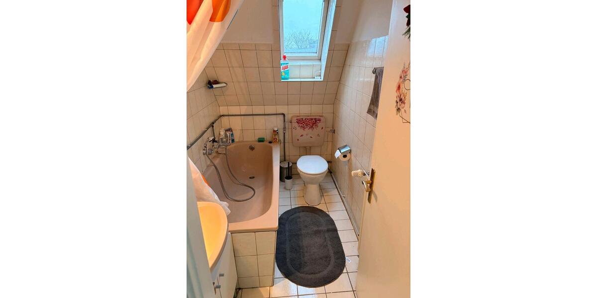 Dachgeschoßwohnung Emden Rysumer Landstraße - 3 Zimmer, 65 m&sup2;, 790&euro; | Angebot:25149292