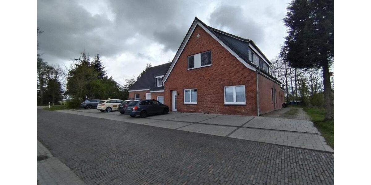 Dachgeschoßwohnung Südbrookmerland - 2 Zimmer, 72 m&sup2;, 480&euro; | Angebot:26537945