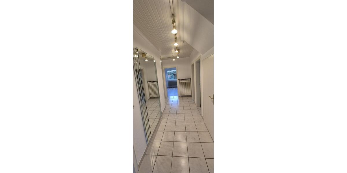 Erdgeschoßwohnung Leer (Ostfriesland) - 4 Zimmer, 120 m&sup2;, 960&euro; | Angebot:25422985