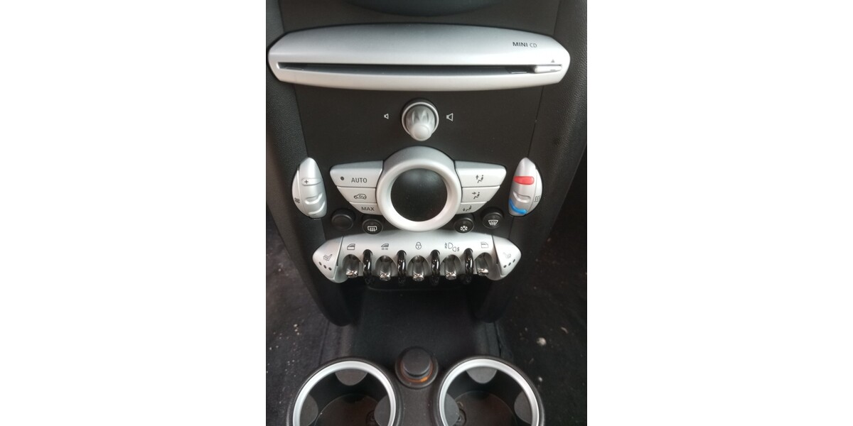 Mini Cooper 92.000 km 6.750 &euro; Emden 26721