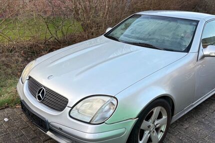 Mercedes-Benz SLK 200 230.000 km 1.500 &euro; Upgant-Schott 26529