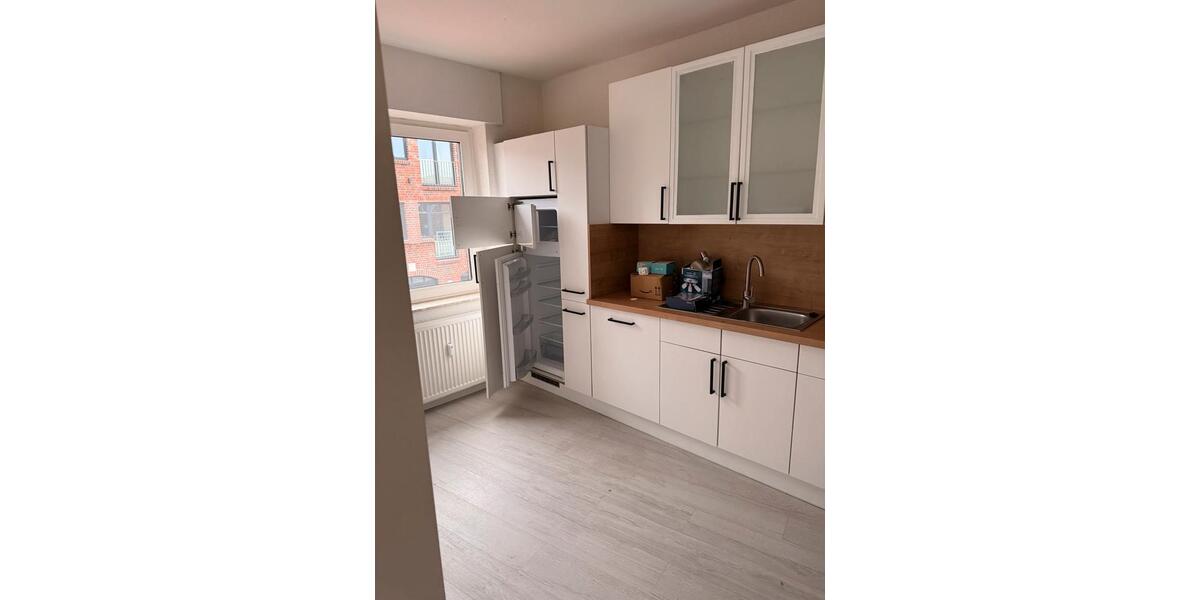 Etagenwohnung Emden Tholenswehr - 3 Zimmer, 119 m&sup2;, 800&euro; | Angebot:25650371